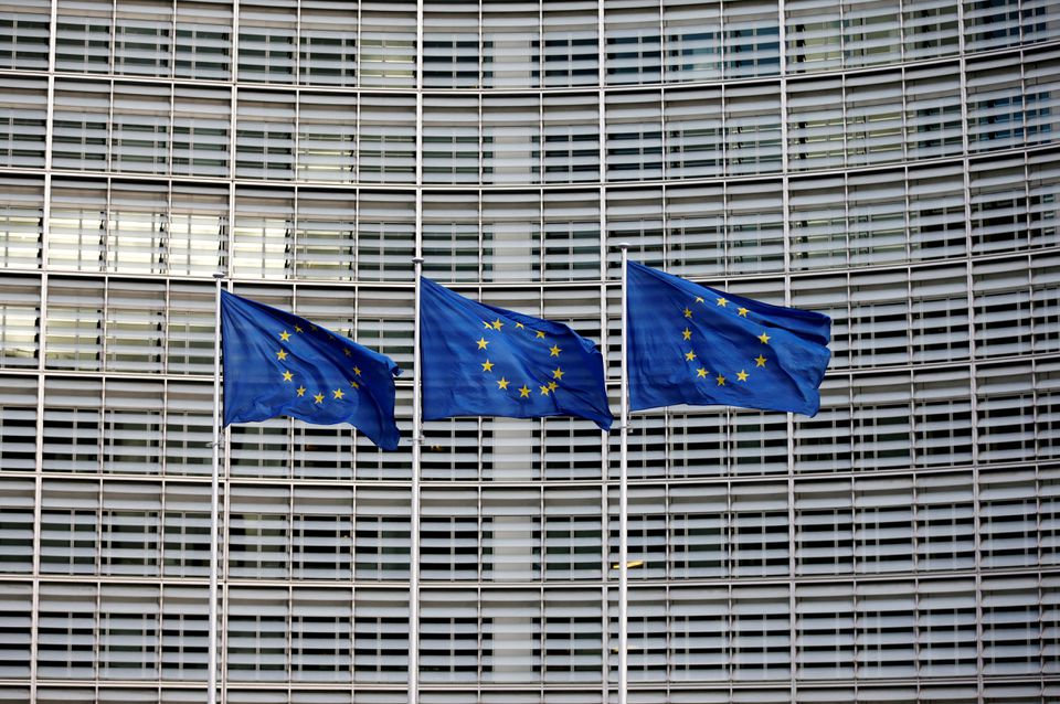 EU đề xuất cấm nhập khẩu than, hóa chất, nguồn gỗ của Nga » DCVInvest